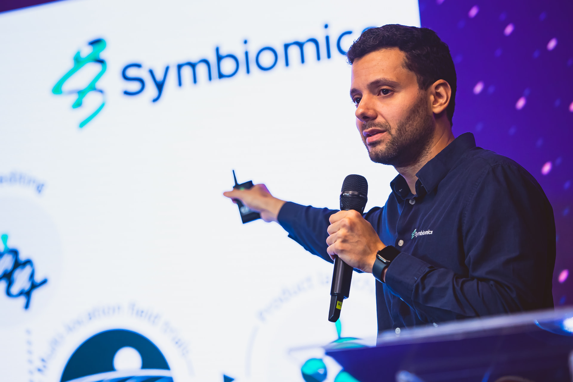 Symbiomics on stage